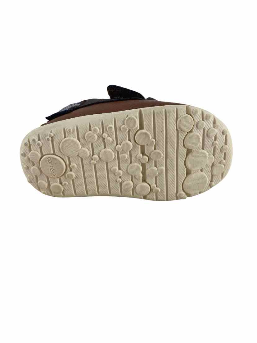 Carter's Kids Size 3 Shoes