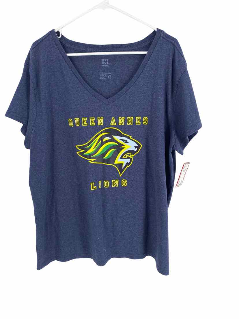 District Ladies Size XL Shirt