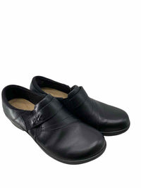 Clarks Ladies Size 8.5 Shoes