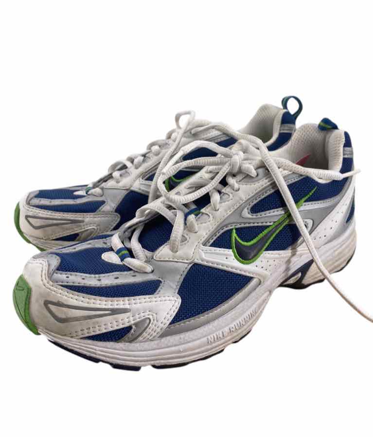 Ladies Nike Size 8 Shoes