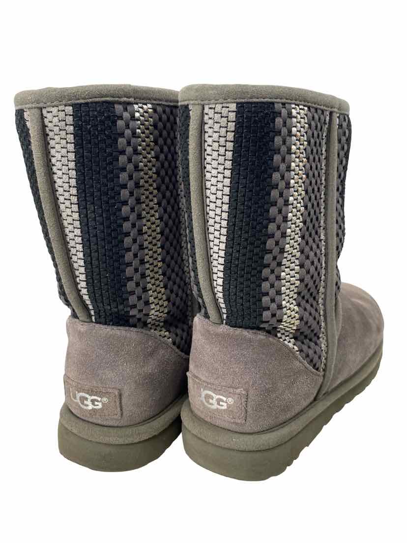 Ugg Ladies Size 5 Shoes