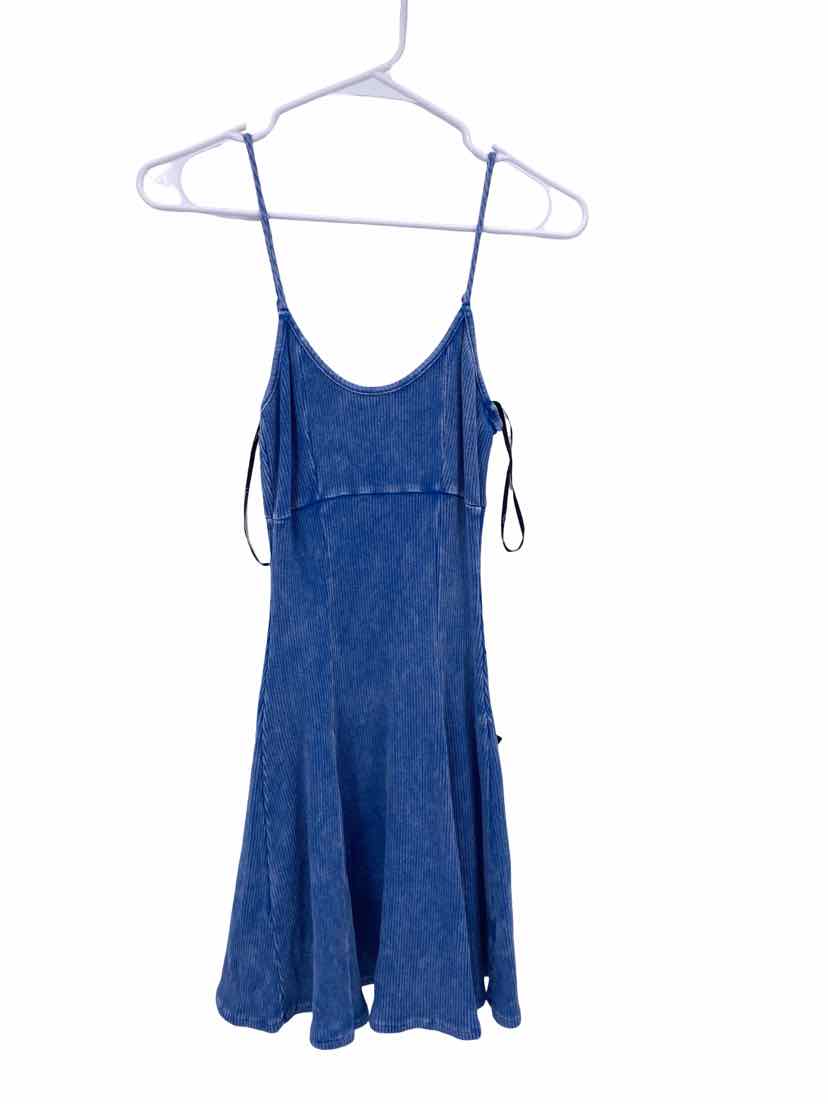 Lulus Ladies Size M NEW Dress