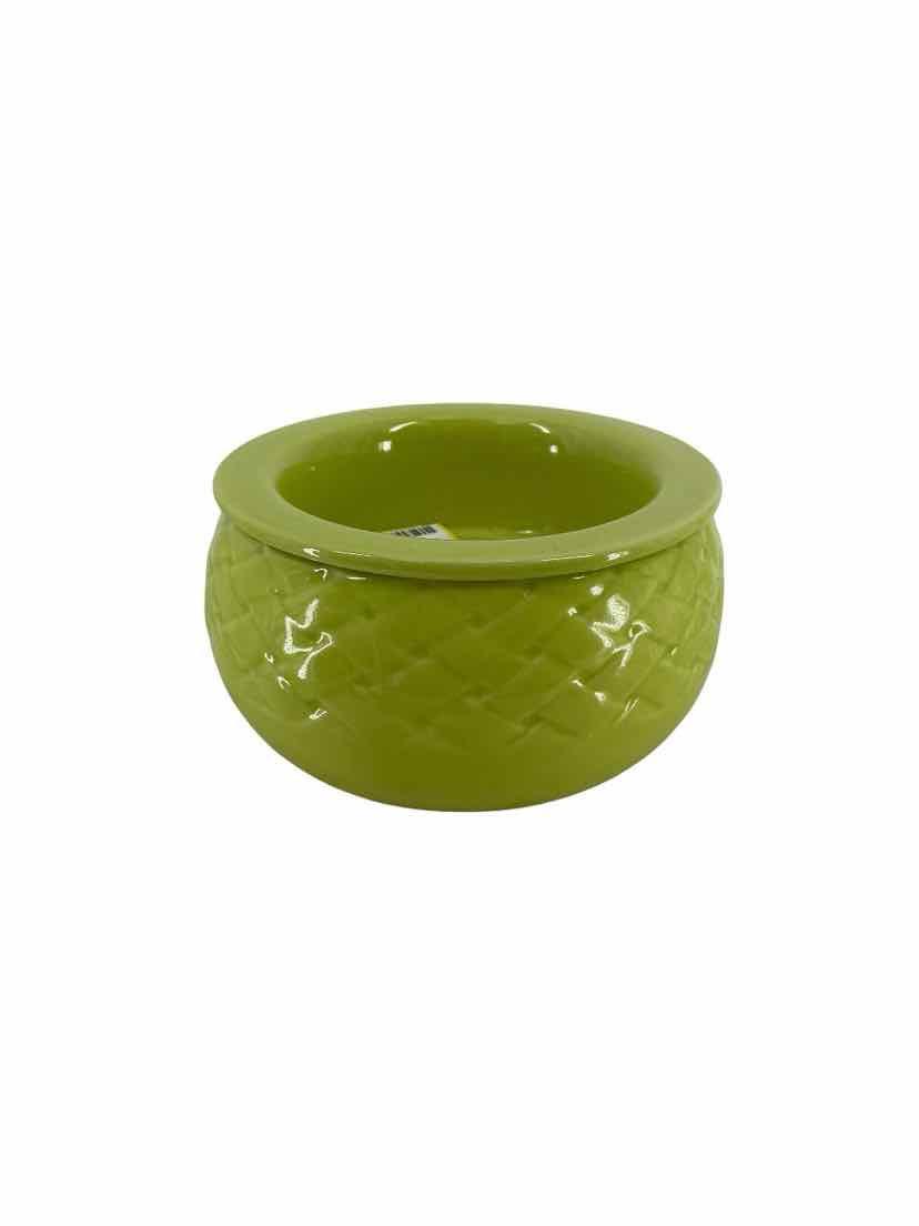 Tastefully simple Green Dip Server
