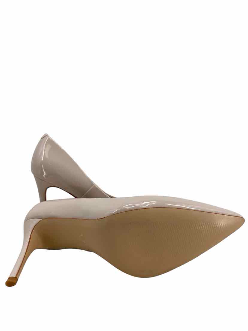 Cushionaire Ladies Size 9.5 Shoes