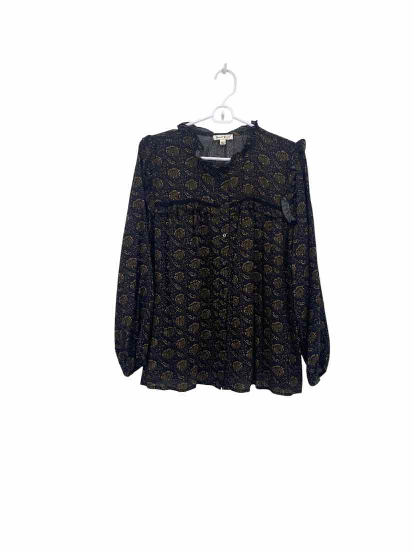 Grand and Green Ladies Size L Shirt