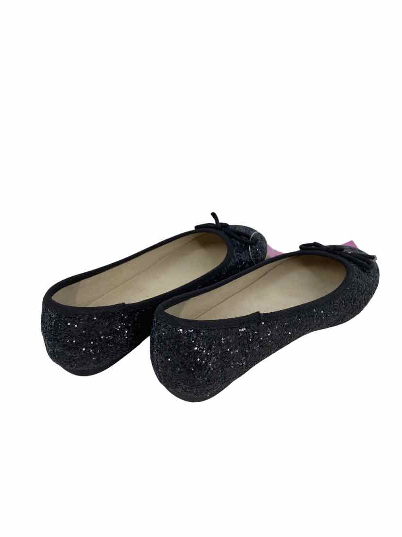 There Abouts Kids Size 12 Shoes