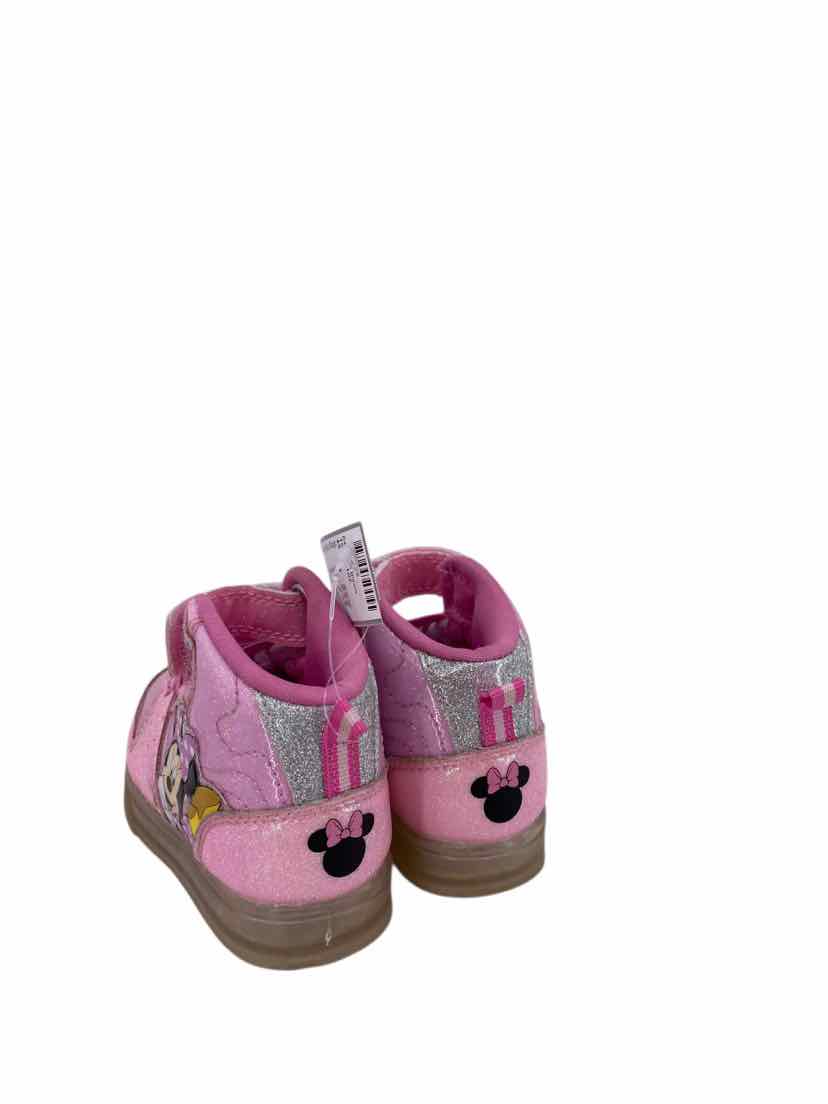 Minnie mouse Kids Size 6 Shoes