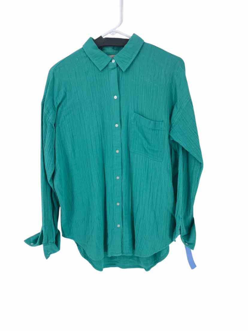 Loft Ladies Size Medium Shirt