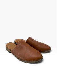 Universal Thread Ladies Size 9 Shoes