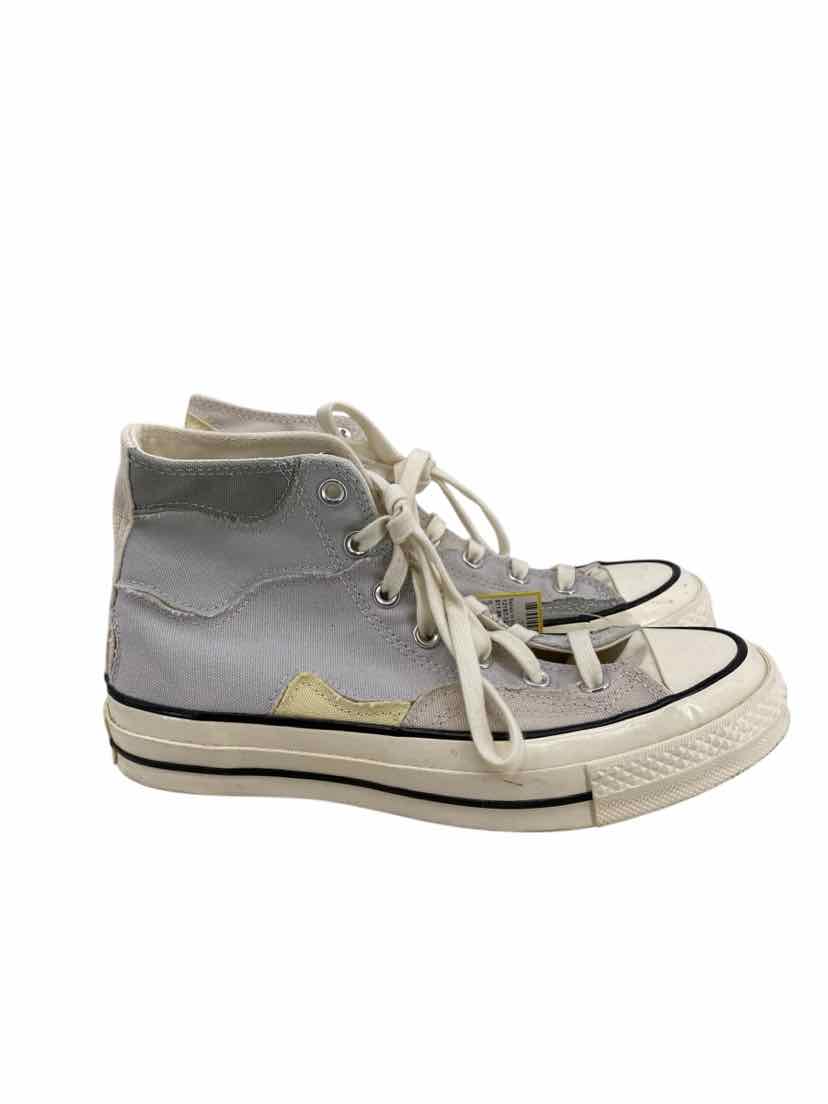 Converse Ladies Size 8 Shoes
