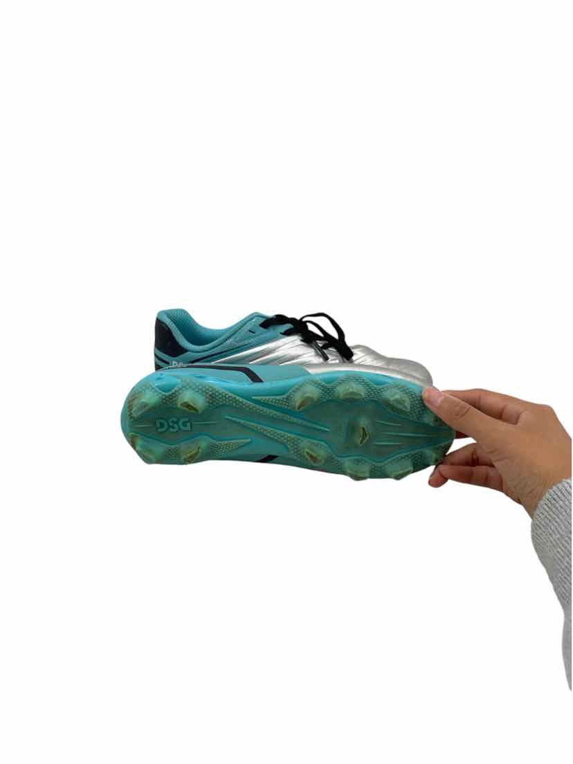 DSG Kids Size 1.5 Cleats