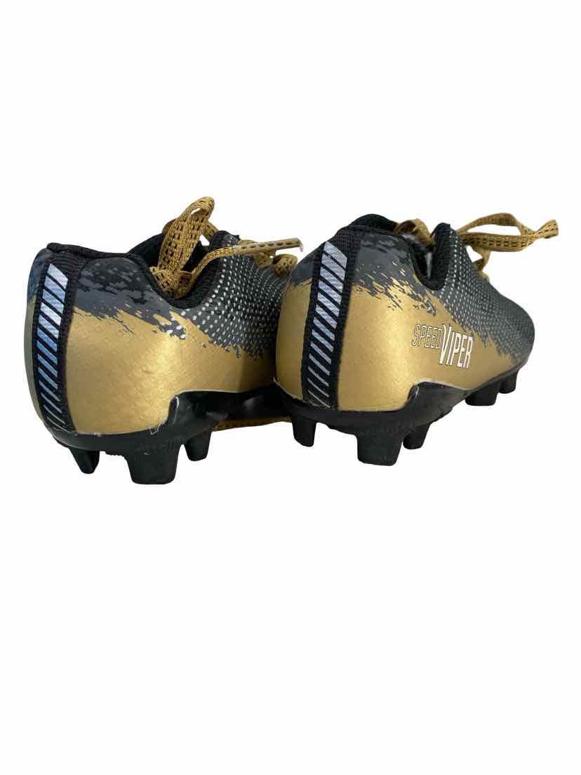 DSG Kids Size 8 Cleats