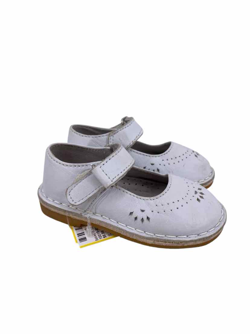 L'Amour Kids Size 5 Shoes