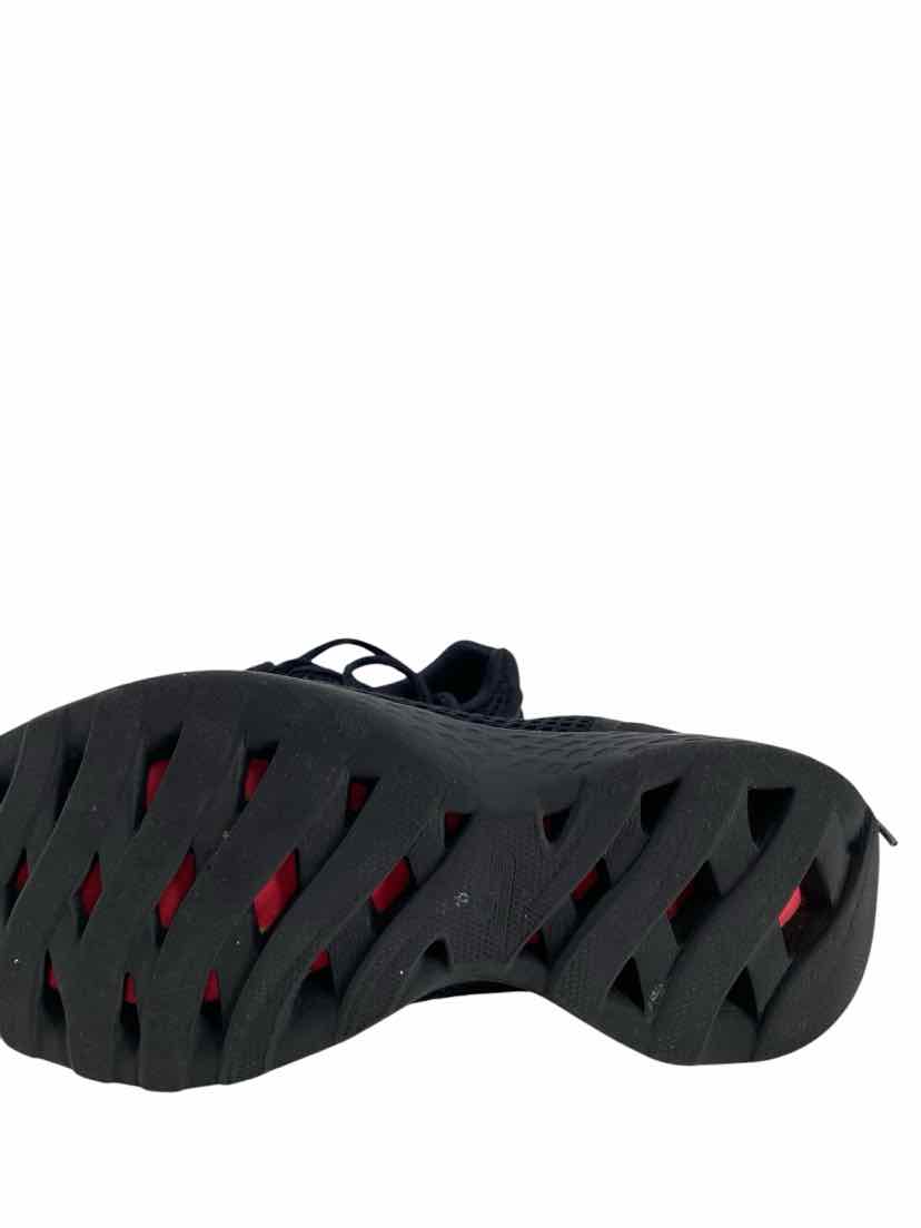 Sketchers Ladies Size 7.5 Shoes