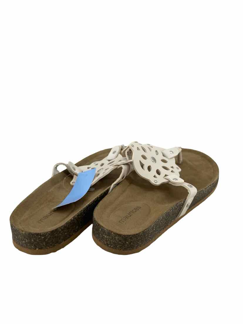 Maurices Ladies Size 10 Sandals