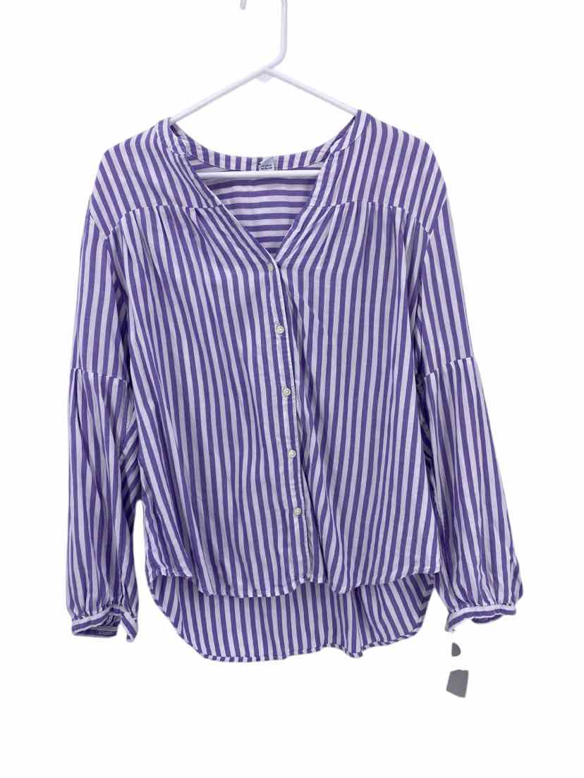 Old Navy Ladies Size Large Shirt