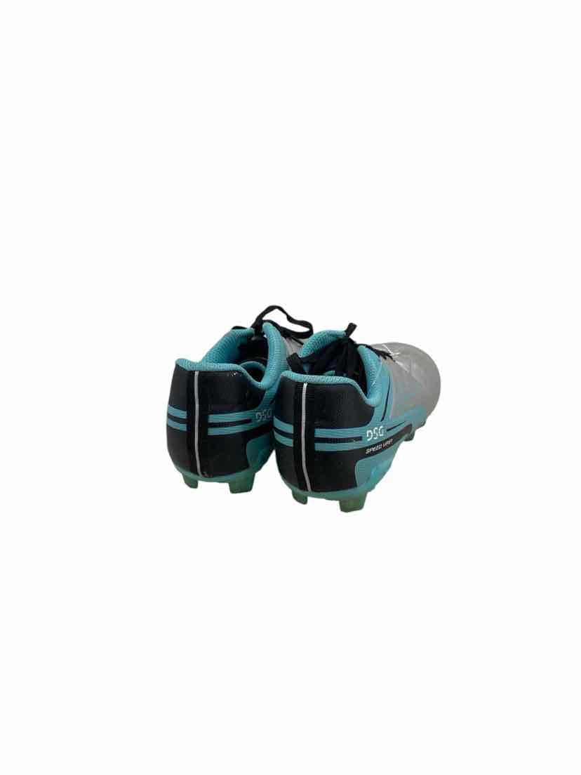 DSG Kids Size 1.5 Cleats