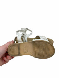 Childrens Place Kids Size 1 Sandals