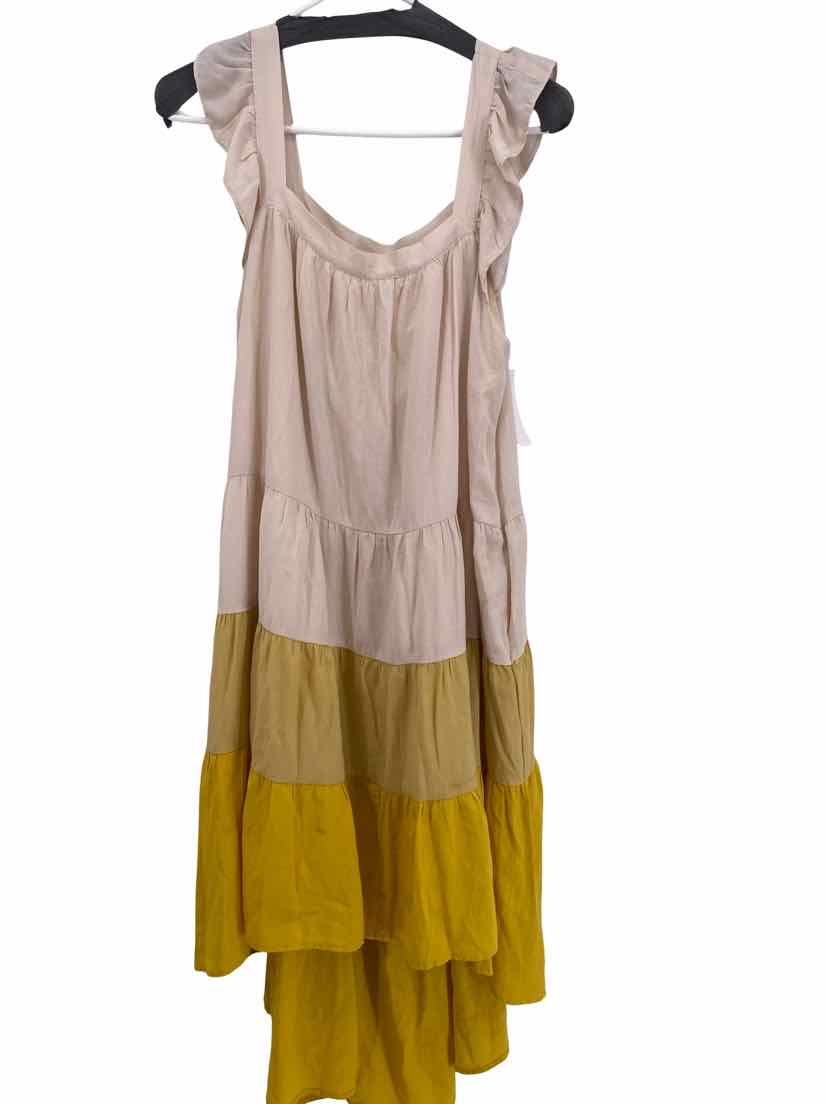 Moodie Ladies Size M Dress
