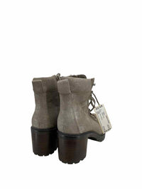 Vince Camuto Ladies Size 6 Boots