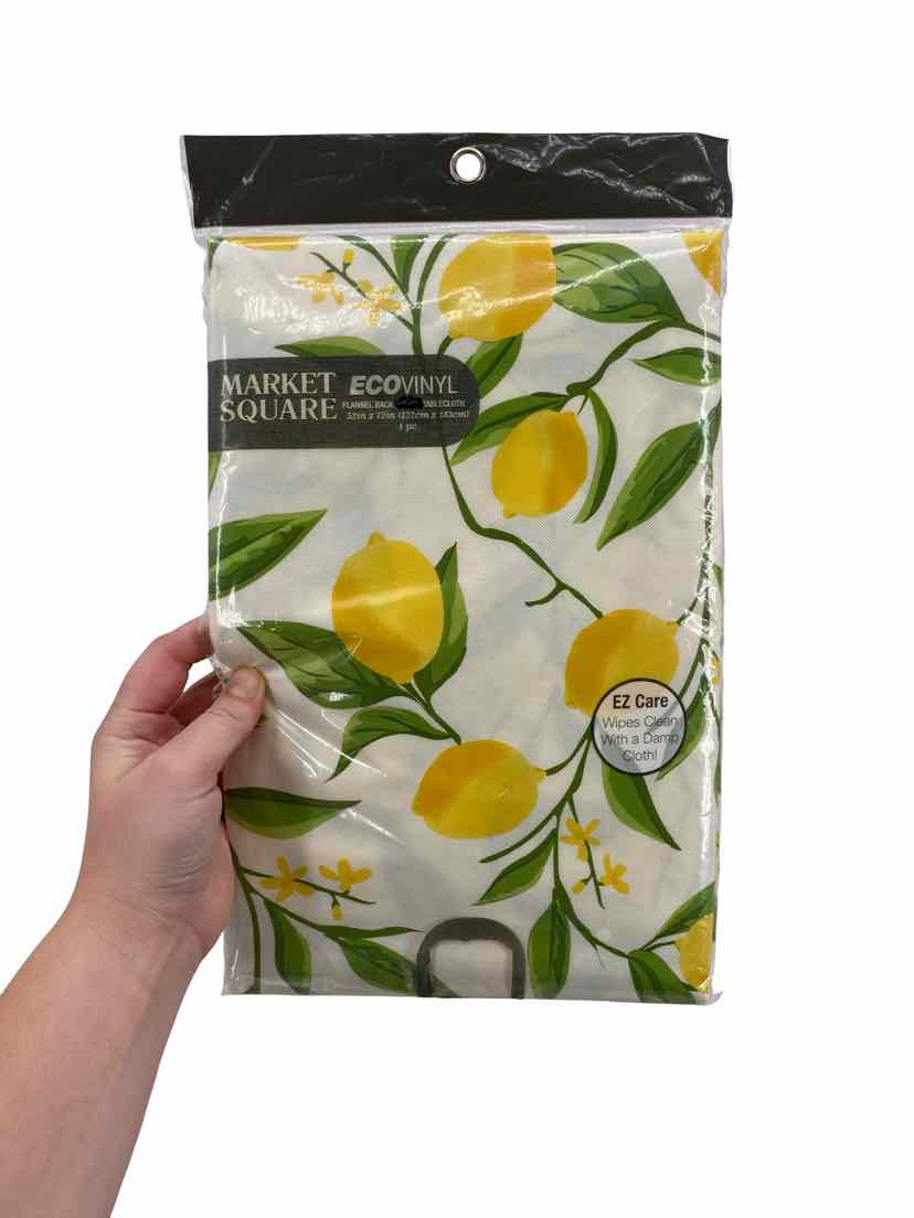 Lemons Market Square Size 52x72 NEW Tablecloth