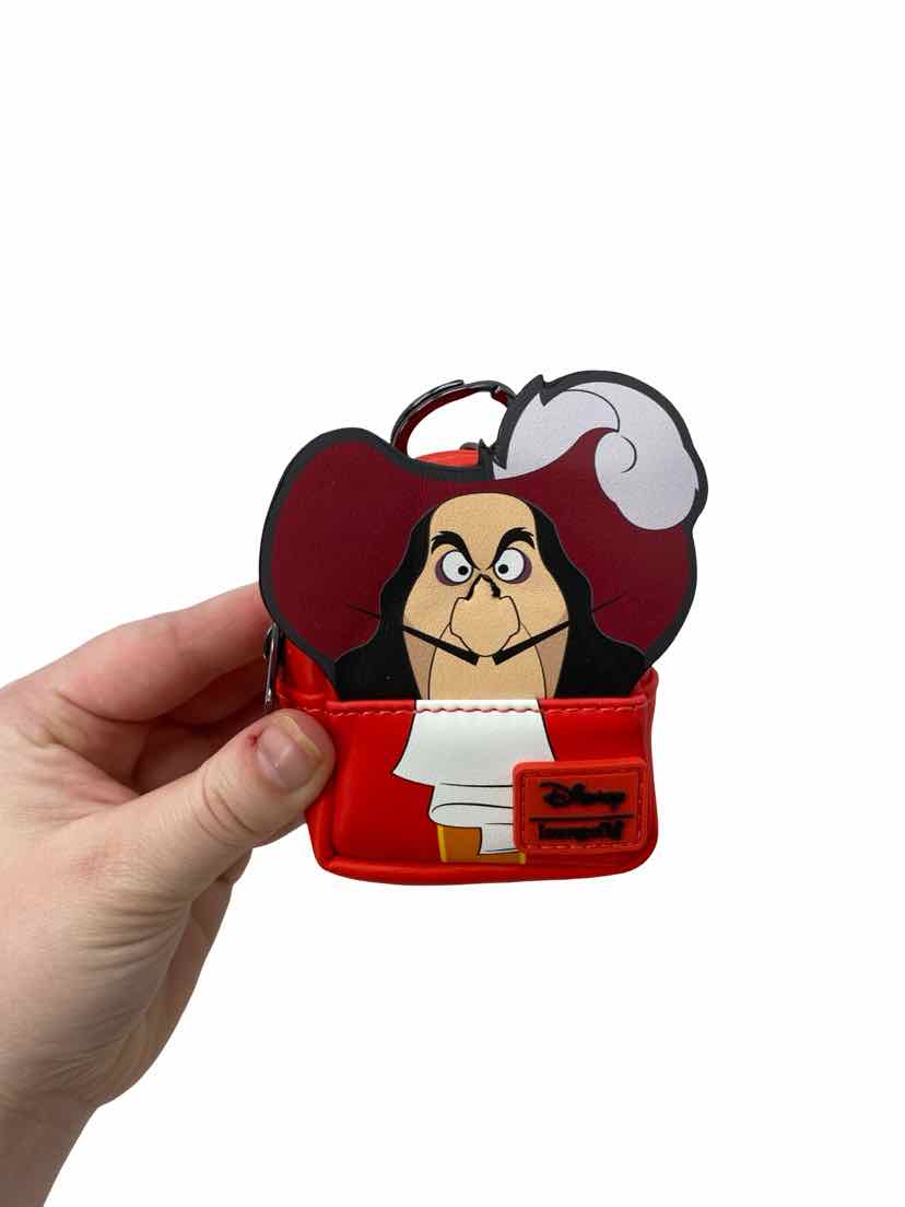 Disney Loungefly NEW Pouch
