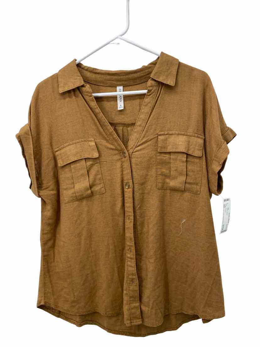 Zenana Ladies Size L Shirt