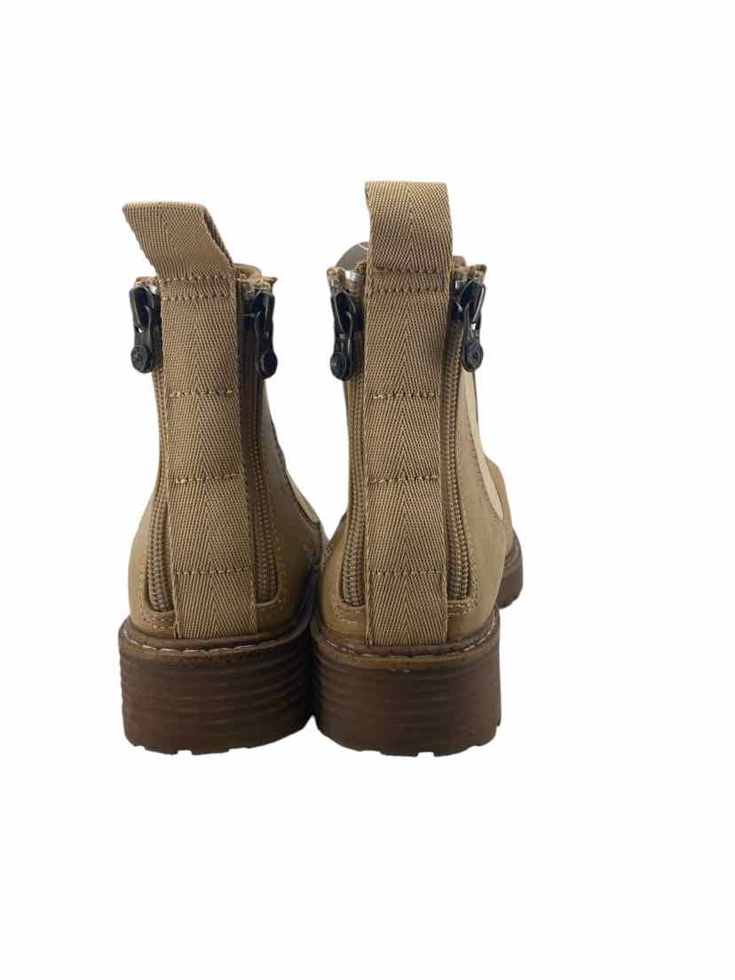 Blowfish Ladies Size 8 Boots