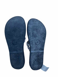 Plaka Ladies Size 5 Shoes