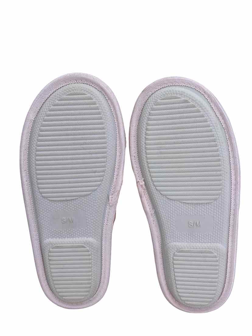 Splendid Ladies Size S/M NEW Slippers