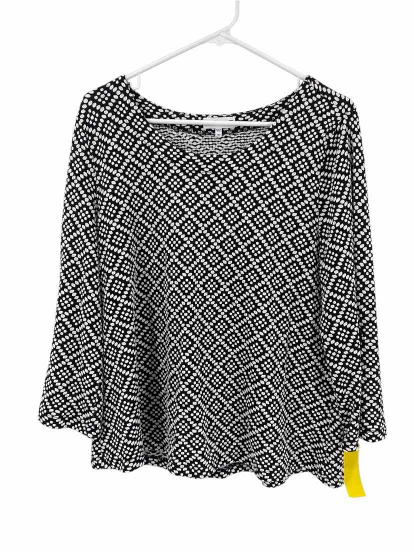 Habitat Ladies Size M Shirt