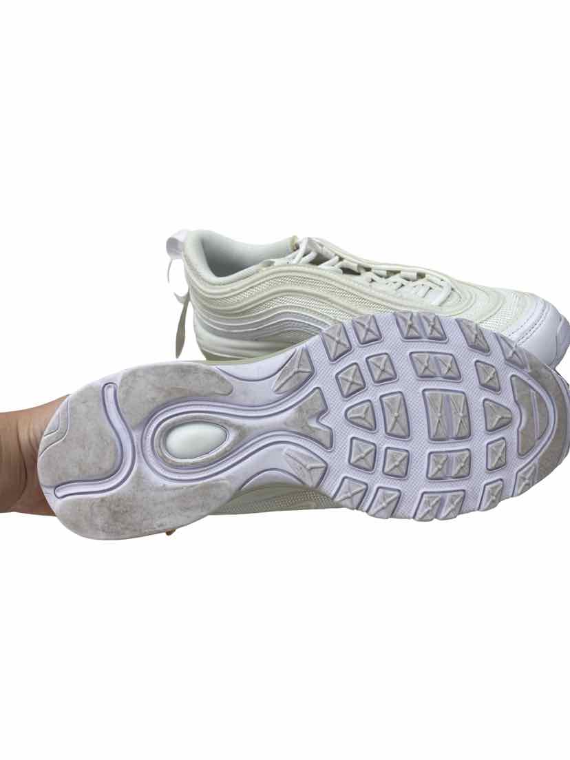 Nike Ladies Size 8.5 Shoes