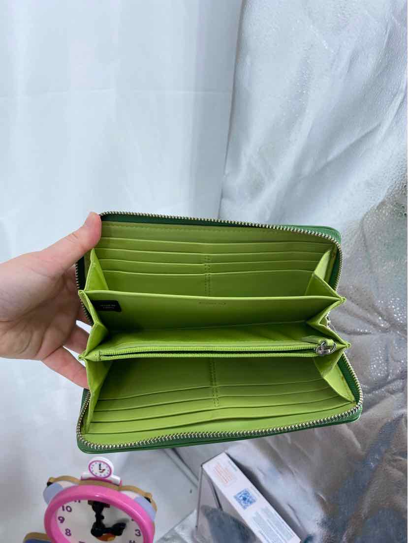 Coach Ladies 8.5/10 Wallet
