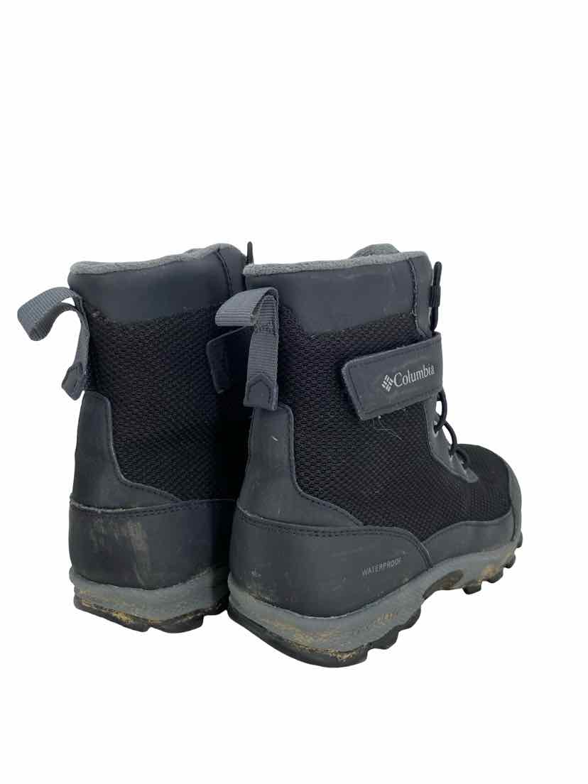 Columbia Kids Size 3 Boots