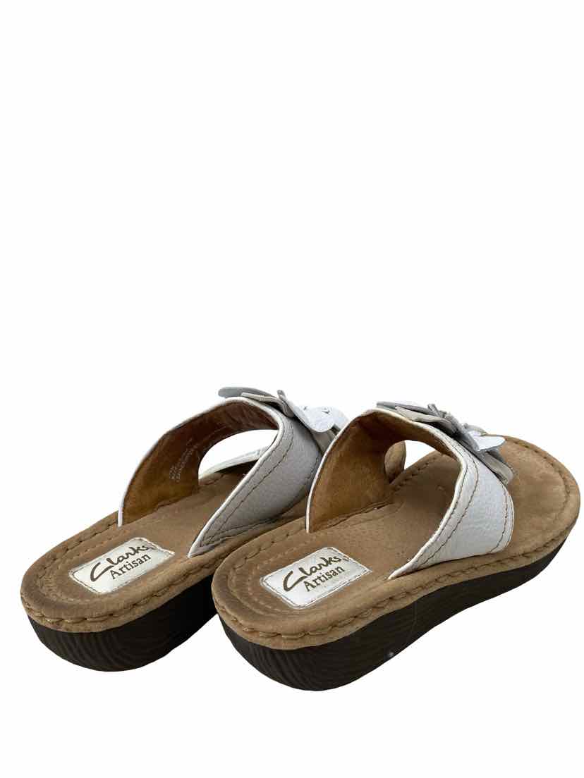 Clarks Ladies Size 7.5 Sandals