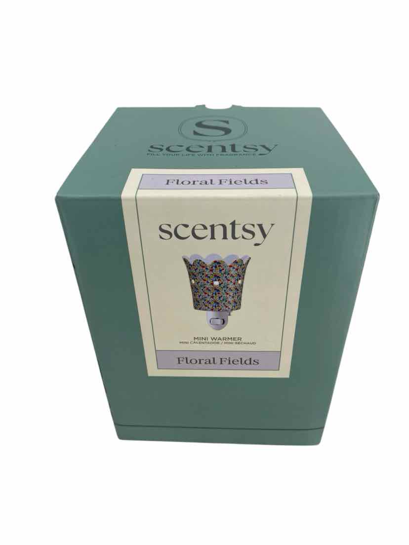Scentsy Green Floral NEW Wax Melter