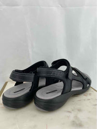 Clarks Ladies Size 11 NEW Shoes