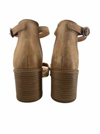 Lucky Brand Ladies Size 7.5 Shoes