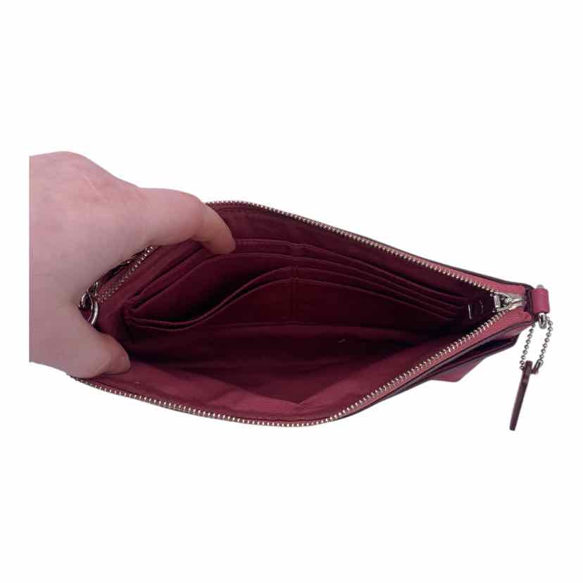 Coach Ladies 9/10 Wristlet