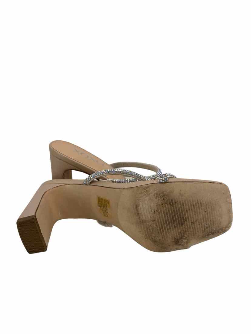 xoxo Ladies Size 8 Shoes