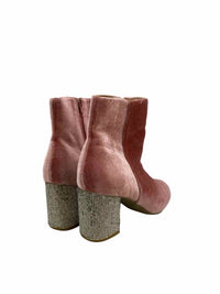 Charlotte Russe Ladies Size 6 Boots