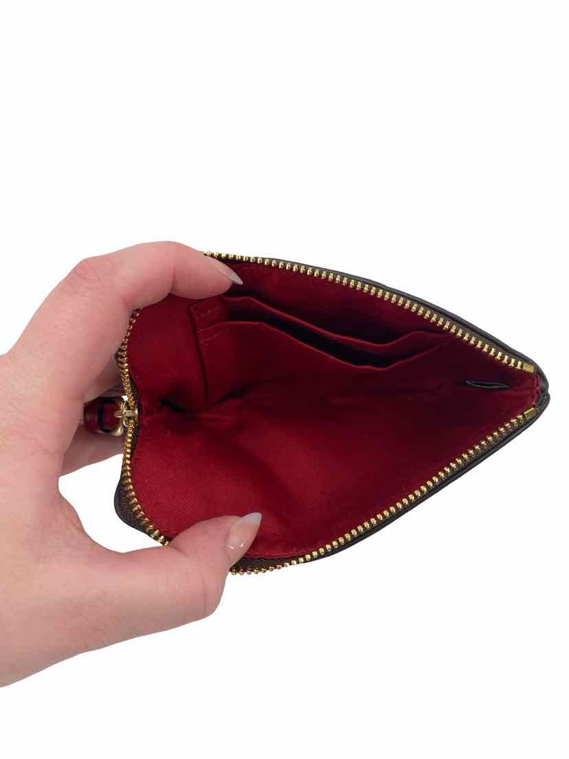 Coach Ladies 9/10 Wristlet