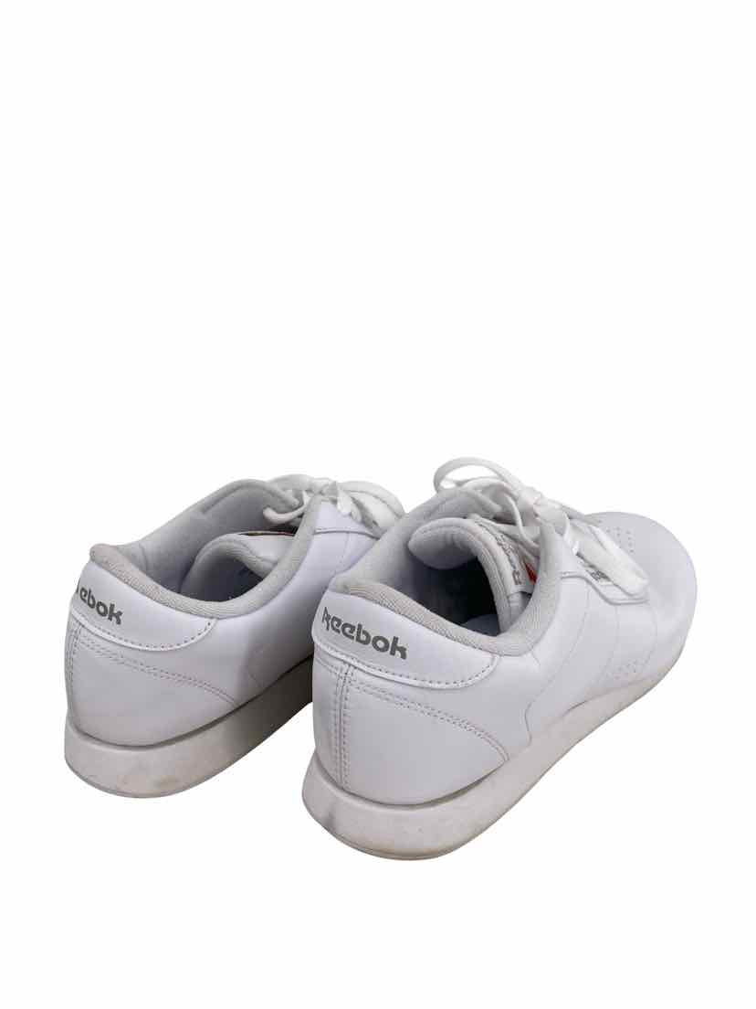 Reebok Ladies Size 9.5 Shoes