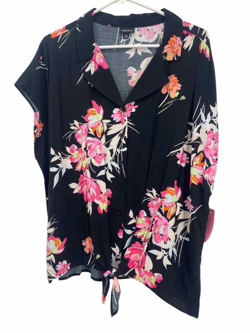 Ladies Old Navy Size M Shirt