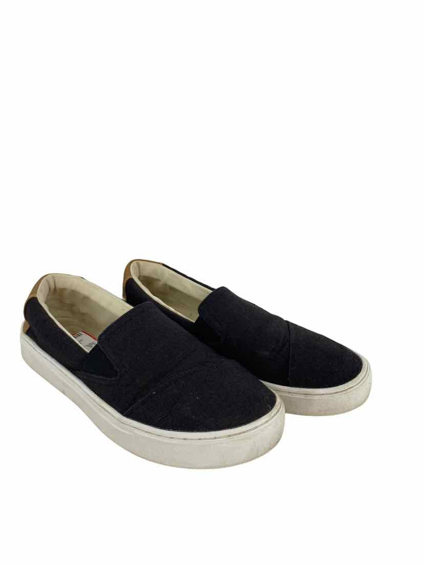 Toms Ladies Size 7.5 Shoes