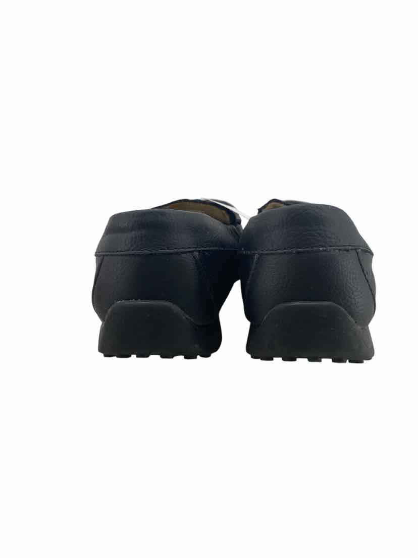 Childrens Place Kids Size 1 Shoes