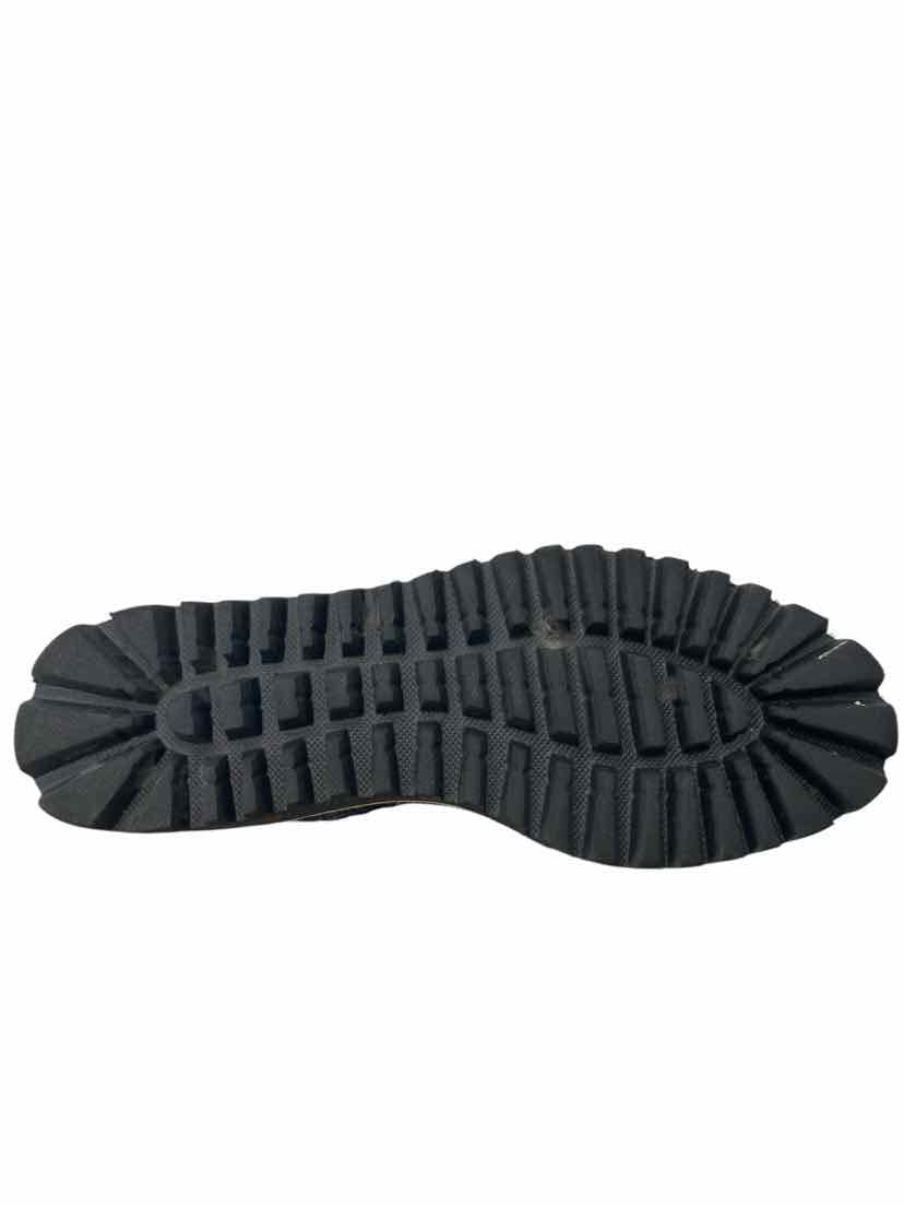 All Black Ladies Size 6 Shoes