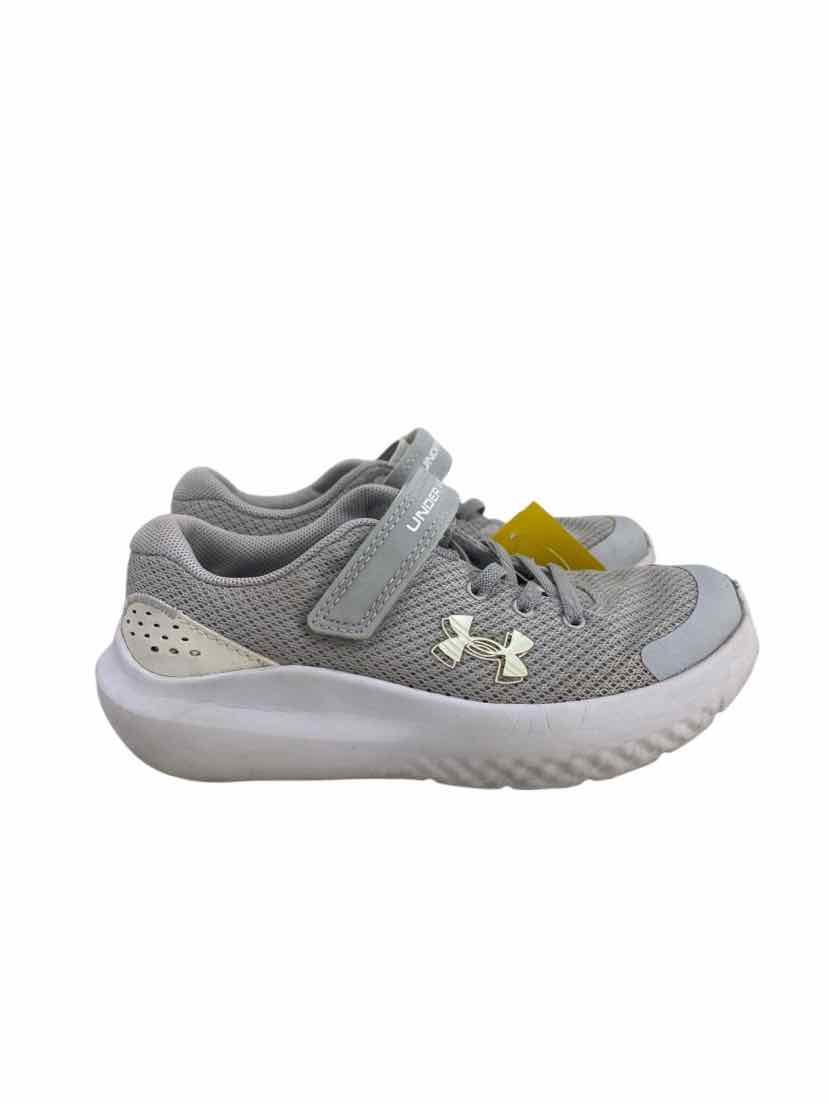 Under Armour Kids Size 13 Shoes