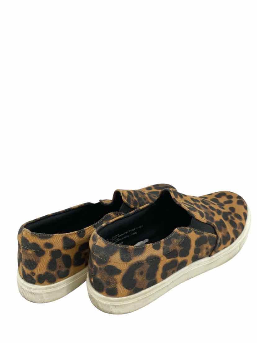 A New Day Ladies Size 9 Shoes