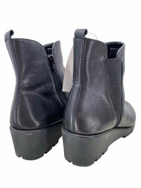 Studio Flex Ladies Size 8 Boots